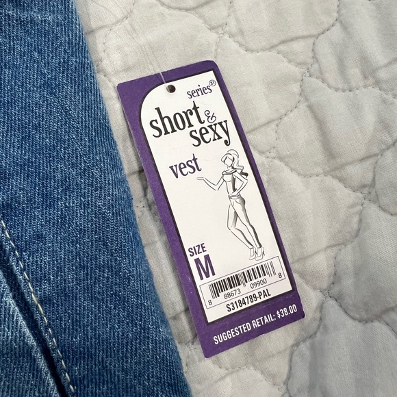 NWT DISTRESSED DENIM VEST SIZE MEDIUM - Picture 7 of 9